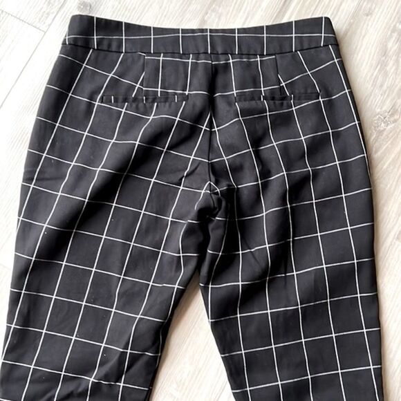 Adrienne Vittadini Black Check Pixie Ankle Cropped Pants Size 2 - Picture 3 of 10